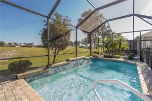 1038 Emerald Dunes Dr, Sun City Center, FL 33573 - Photo 6