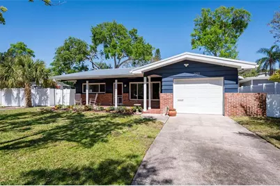 2019 Inner Circle S, Saint Petersburg, FL 33712 - Photo 2