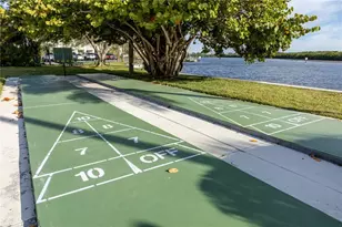3210 Mangrove Point Dr, Ruskin, FL 33570 - Photo 44