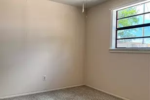 6420 N Thatcher Ave, Tampa, FL 33614 - Photo 8