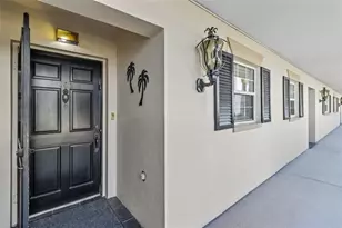 131 Bluff View Dr, Belleair Bluffs, FL 33770 - Photo 2