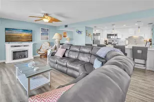 200 120th Ave W, Treasure Island, FL 33706 - Photo 10