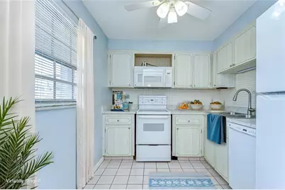 10190 Imperial Point Drive W #8, Largo, FL 33774 - Photo 4