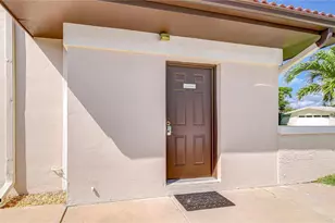 10190 Imperial Point Dr W, Largo, FL 33774 - Photo 40