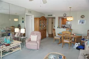 4900 Brittany Dr S, Saint Petersburg, FL 33715 - Photo 10