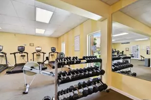 4900 Brittany Dr S, Saint Petersburg, FL 33715 - Photo 24