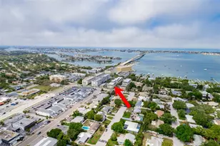 147 Bluff View Dr, Belleair Bluffs, FL 33770 - Photo 2