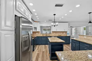 13841 89th Ave, Seminole, FL 33776 - Photo 32