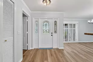 13841 89th Ave, Seminole, FL 33776 - Photo 12