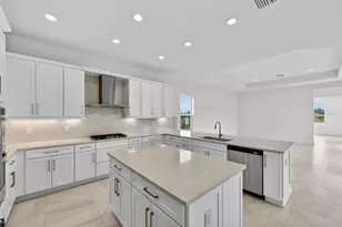 32212 Mahogany Valley Dr, Wesley Chapel, FL 33543 - Photo 14