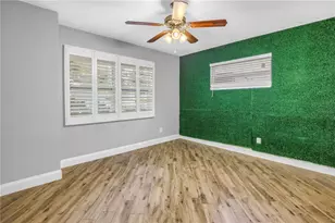 712 43rd Ave N, Saint Petersburg, FL 33703 - Photo 8