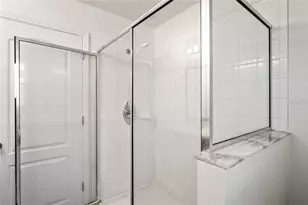 7350 Lumber Port Dr, Ruskin, FL 33573 - Photo 14