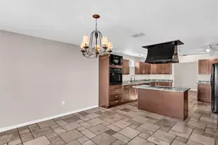 6241 Bayside Dr, New Port Richey, FL 34652 - Photo 12