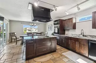 6241 Bayside Dr, New Port Richey, FL 34652 - Photo 22