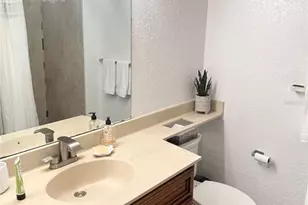 400 Island Way, Clearwater Beach, FL 33767 - Photo 20