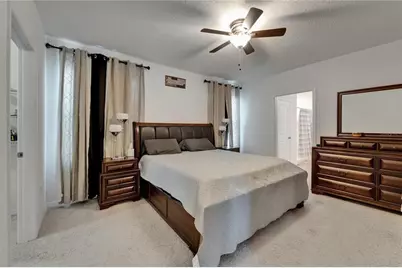 17006 Wave Tressle Place, Wimauma, FL 33598 - Photo 16