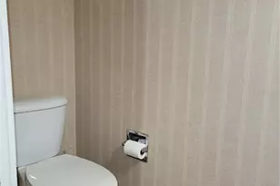 921 24th Ave N, Saint Petersburg, FL 33704 - Photo 32