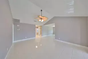 1806 Wolf Laurel Dr, Sun City Center, FL 33573 - Photo 14