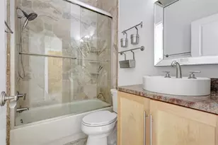 2863 Duncan Tree Cir, Valrico, FL 33594 - Photo 40