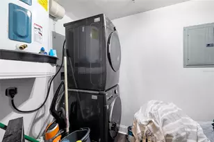 215 Central Ave, Saint Petersburg, FL 33701 - Photo 22