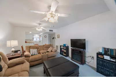 9945 47th Ave N #203, Saint Petersburg, FL 33708 - Photo 12