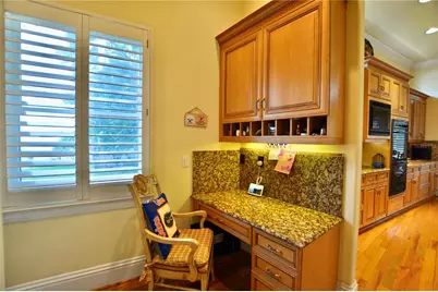 441 Lucerne Avenue, Tampa, FL 33606 - Photo 18