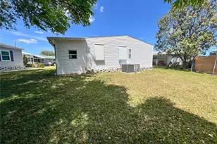 34150 Estates Ln, Wesley Chapel, FL 33543 - Photo 26