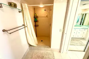 690 Island Way, Clearwater Beach, FL 33767 - Photo 16