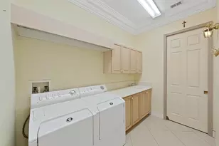 9460 Bearfoot Trail, Weeki Wachee, FL 34613 - Photo 32