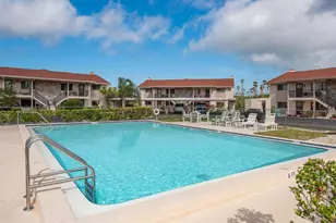 9910 Eagles Point Cir, Port Richey, FL 34668 - Photo 24