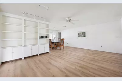 5201 Dover Street NE, Saint Petersburg, FL 33703 - Photo 8