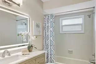 10884 118th St, Seminole, FL 33778 - Photo 20