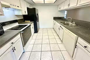 5454 Saddlebrook Way, Wesley Chapel, FL 33543 - Photo 10