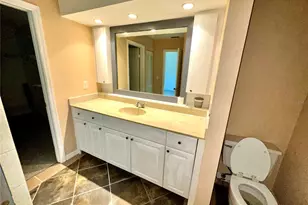 5454 Saddlebrook Way, Wesley Chapel, FL 33543 - Photo 18