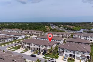 8299 Crescent Oaks Dr, New Port Richey, FL 34655 - Photo 4