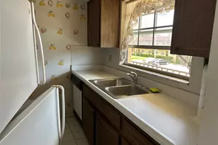 1845 S Highland Ave, Largo, FL 33756 - Photo 10