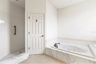 1003 Berkshire Lane, Tarpon Springs, FL 34688 - Photo 24