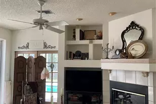 1003 Berkshire Ln, Tarpon Springs, FL 34688 - Photo 14