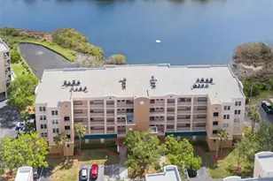 6475 Shoreline Dr, Saint Petersburg, FL 33708 - Photo 2