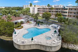 6475 Shoreline Dr, Saint Petersburg, FL 33708 - Photo 36