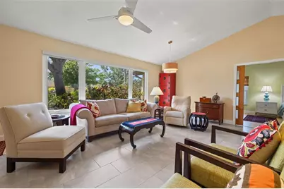 7201 15th Court NE, Saint Petersburg, FL 33702 - Photo 8