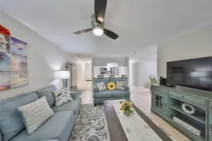 10100 Sailwinds Blvd N, Largo, FL 33773 - Photo 14