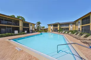 10100 Sailwinds Blvd N, Largo, FL 33773 - Photo 36