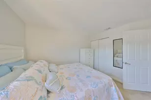 10100 Sailwinds Blvd N, Largo, FL 33773 - Photo 22