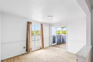 8940 Rocky Creek Dr, Tampa, FL 33615 - Photo 10