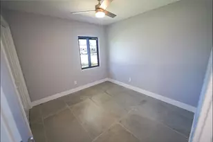 5812 Liverpool Dr, Tampa, FL 33615 - Photo 52