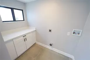 5812 Liverpool Dr, Tampa, FL 33615 - Photo 46