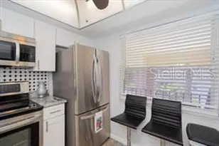 11720 Park Blvd, Seminole, FL 33772 - Photo 6
