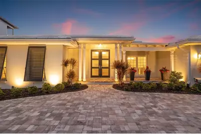 935 Eden Isle Drive NE, Saint Petersburg, FL 33704 - Photo 8