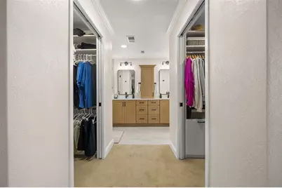 935 Eden Isle Drive NE, Saint Petersburg, FL 33704 - Photo 36